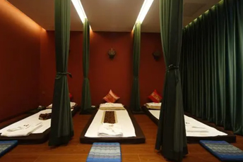 西安未央区泰式按摩的被动瑜伽:当身体被折叠成诗